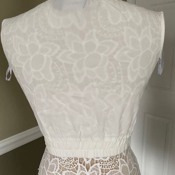 NWT Minkpink Top Tank white cropped bottom elastic summer v neck Y2K size S - Picture 5 of 8